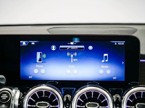 Used 2026 Mercedes-Benz GLB 250 image 14