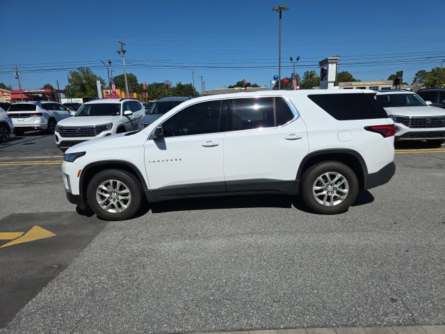 Used 2023 Chevrolet Traverse LS FWD image 7