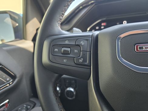 Used 2025 GMC Sierra 1500 AT4 image 23