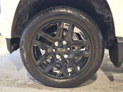 Certified 2024 Chevrolet Colorado Z71 w/ Z71 Convenience Package 2 image 23