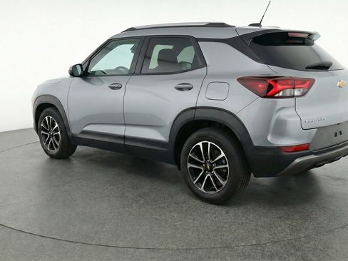 Used 2025 Chevrolet TrailBlazer LT FWD image 6