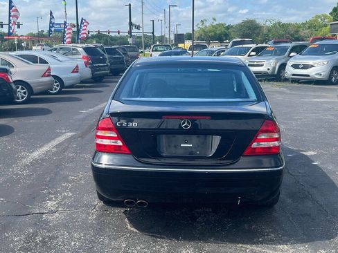 Used 2007 Mercedes-Benz C 230 Sedan image 5