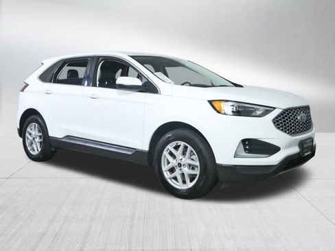 Used 2024 Ford Edge SEL image 1