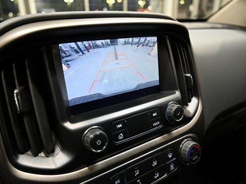 Used 2022 Chevrolet Colorado Z71 image 17