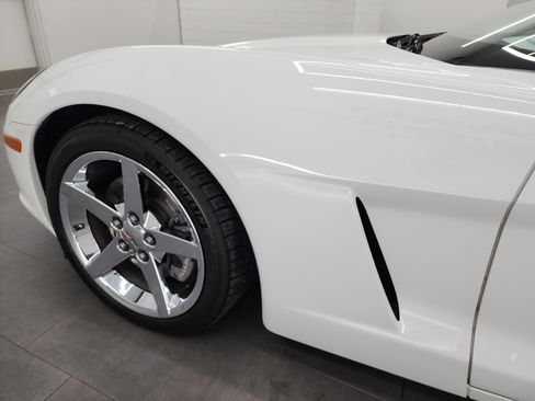 Used 2007 Chevrolet Corvette Coupe w/ Preferred Equipment Group image 36