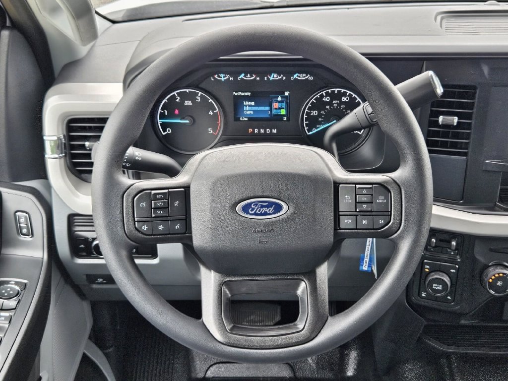 New 2026 Ford F250 XL w/ FX4 Off-Road Package AWD/4WD image 19