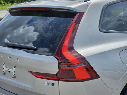 New 2026 Volvo XC60 B5 Core w/ Protection Package image 10