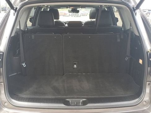 Certified 2019 Toyota Highlander XLE FWD image 7