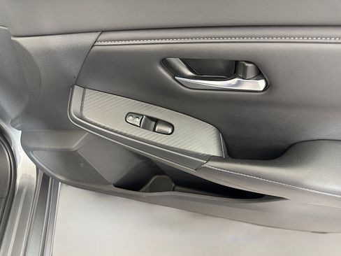 Used 2023 Nissan Sentra SV image 31