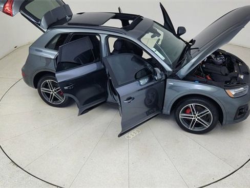 Used 2025 Audi Q5 e Premium Plus w/ Premium Plus Package image 81