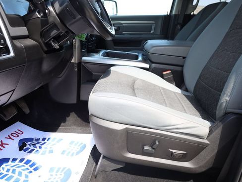 Used 2019 RAM 1500 Warlock AWD/4WD image 11