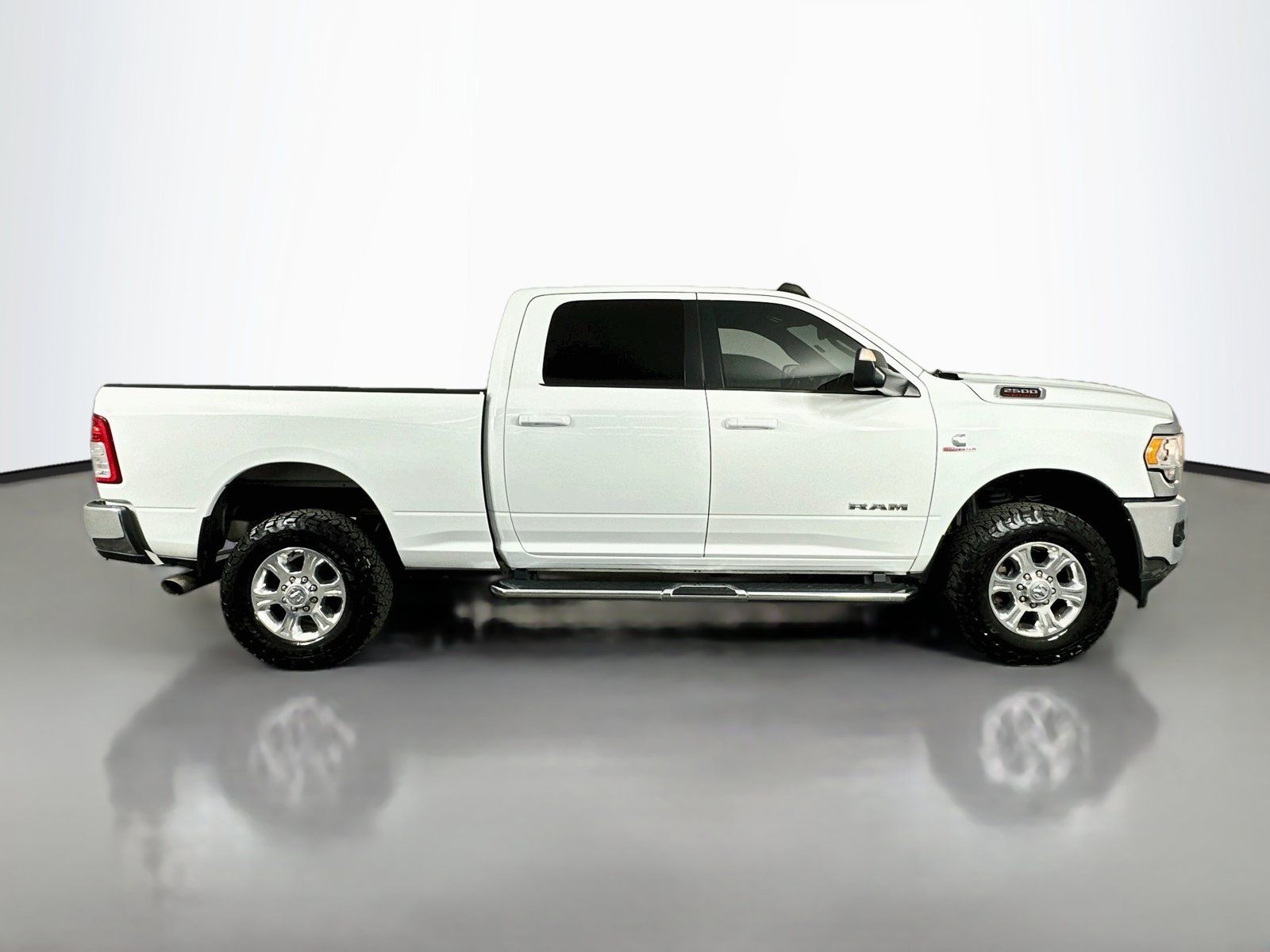 Used 2022 RAM 2500 Big Horn w/ Level A Equipment Group AWD/4WD image 9