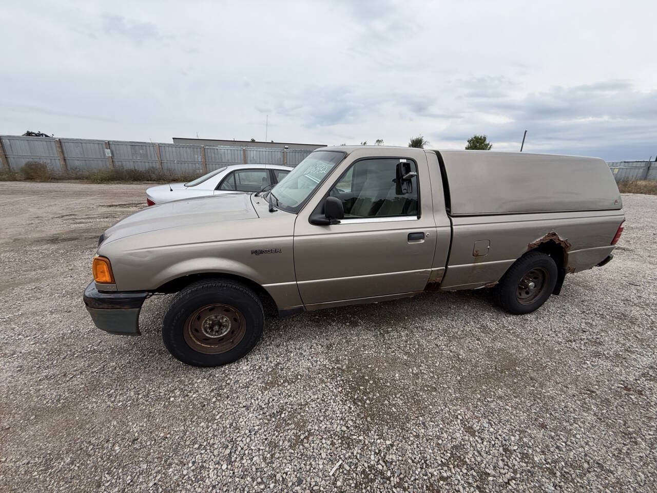 Used 2004 Ford Ranger XLT RWD image 2
