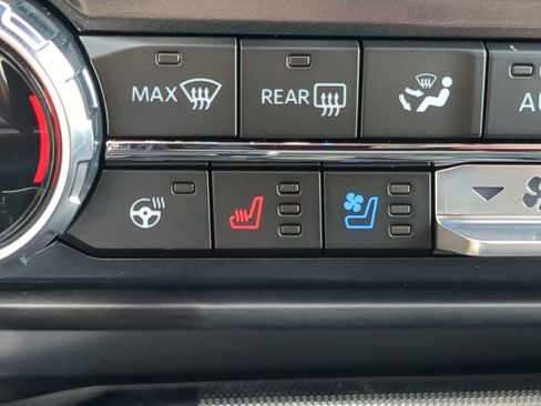 New 2025 Ford F150 Platinum w/ FX4 Off-Road Package image 57