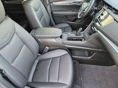 New 2026 Cadillac XT5 Luxury AWD/4WD image 17