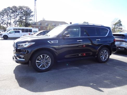 Used 2022 INFINITI QX80 Luxe w/ Cargo Package image 4