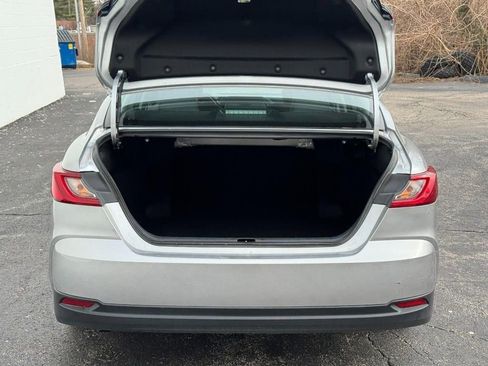 Used 2025 Toyota Camry LE image 9