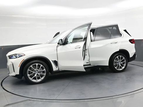 Used 2025 BMW X5 xDrive40i AWD/4WD image 39