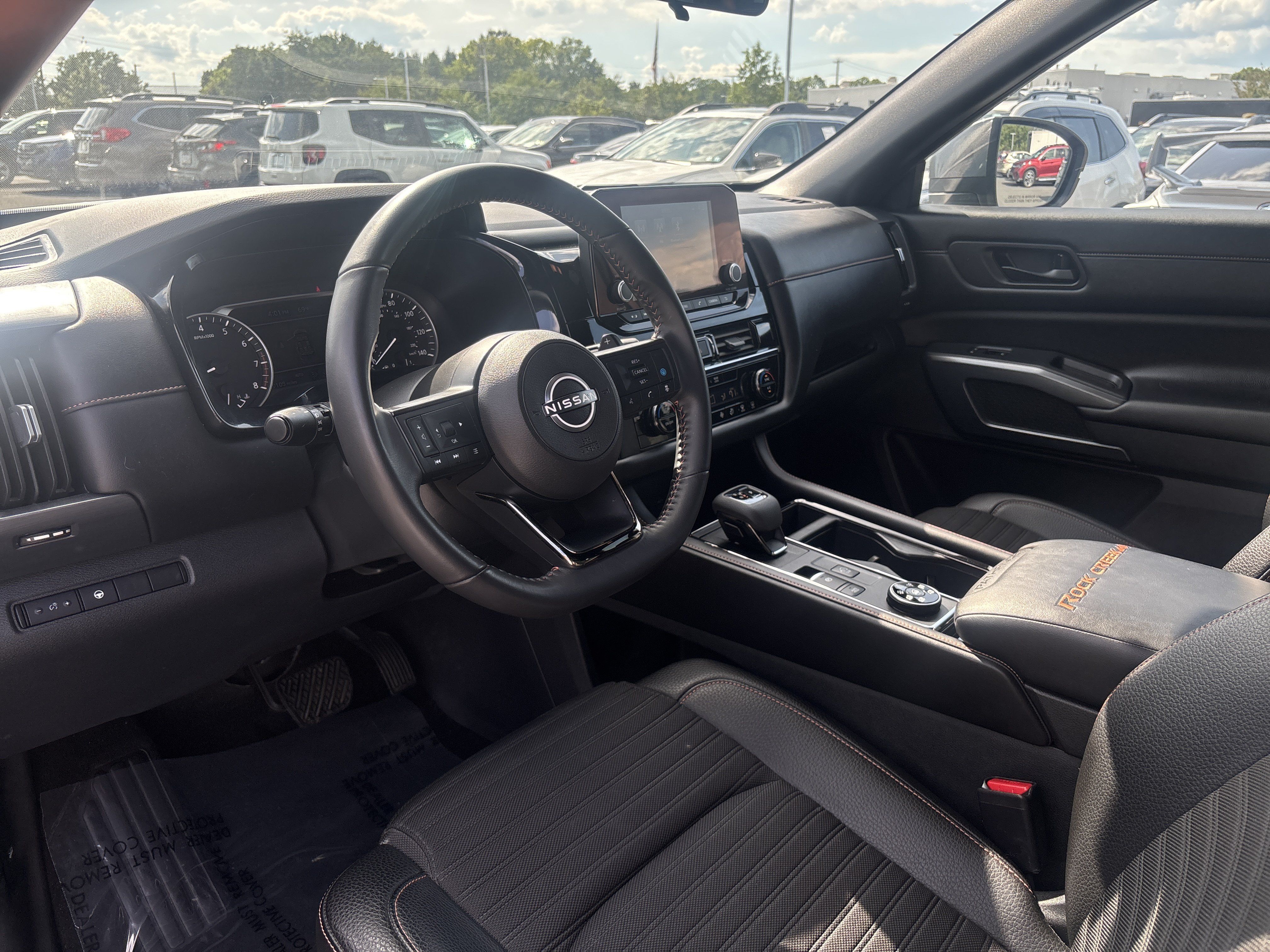 Used 2024 Nissan Pathfinder Rock Creek AWD/4WD image 4