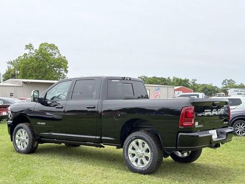 New 2026 RAM 2500 Laramie AWD/4WD image 11