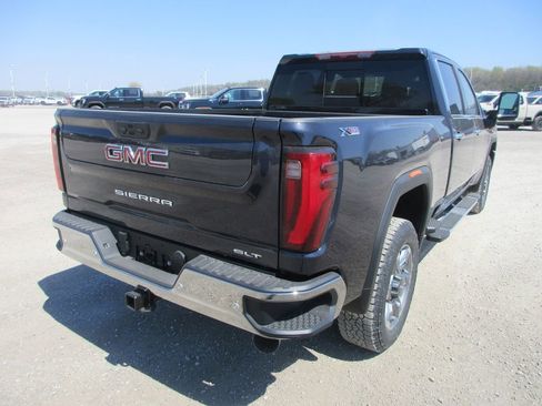 New 2026 GMC Sierra 2500 SLT image 4