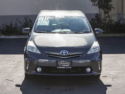 Used 2012 Toyota Prius V Five FWD image 2