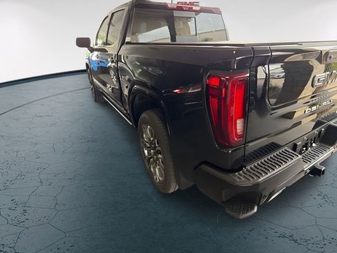Used 2025 GMC Sierra 1500 Denali Ultimate AWD/4WD image 8