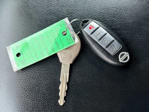 Used 2012 Nissan Armada Platinum AWD/4WD image 55