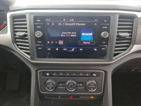 Used 2021 Volkswagen Atlas SE w/ Panoramic Sunroof Package image 18