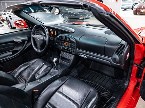 Used 2003 Porsche Boxster RWD image 8