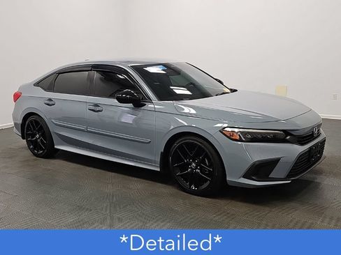 Used 2023 Honda Civic Sport image 2