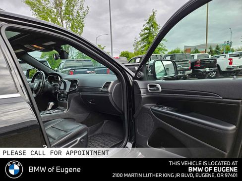 Used 2020 Jeep Grand Cherokee Limited w/ Luxury Group II AWD/4WD image 10