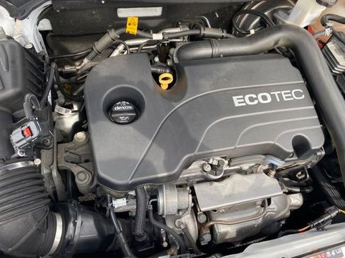 Used 2019 Chevrolet Equinox LT image 21