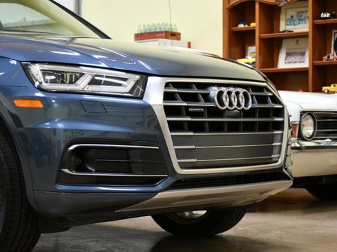 Used 2018 Audi Q5 Prestige w/ Prestige Package image 43