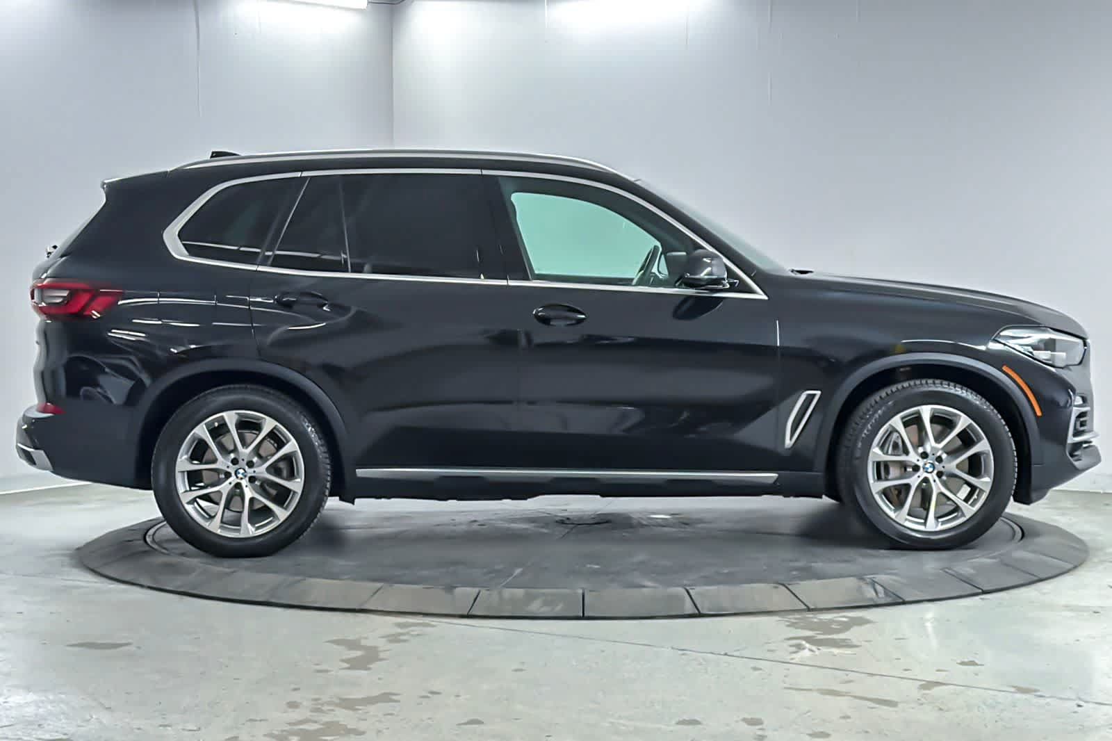 Used 2021 BMW X5 xDrive45e w/ Premium Package 2 AWD/4WD image 8