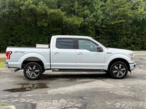 Used 2017 Ford F150 XLT w/ Equipment Group 302A Luxury AWD/4WD image 3