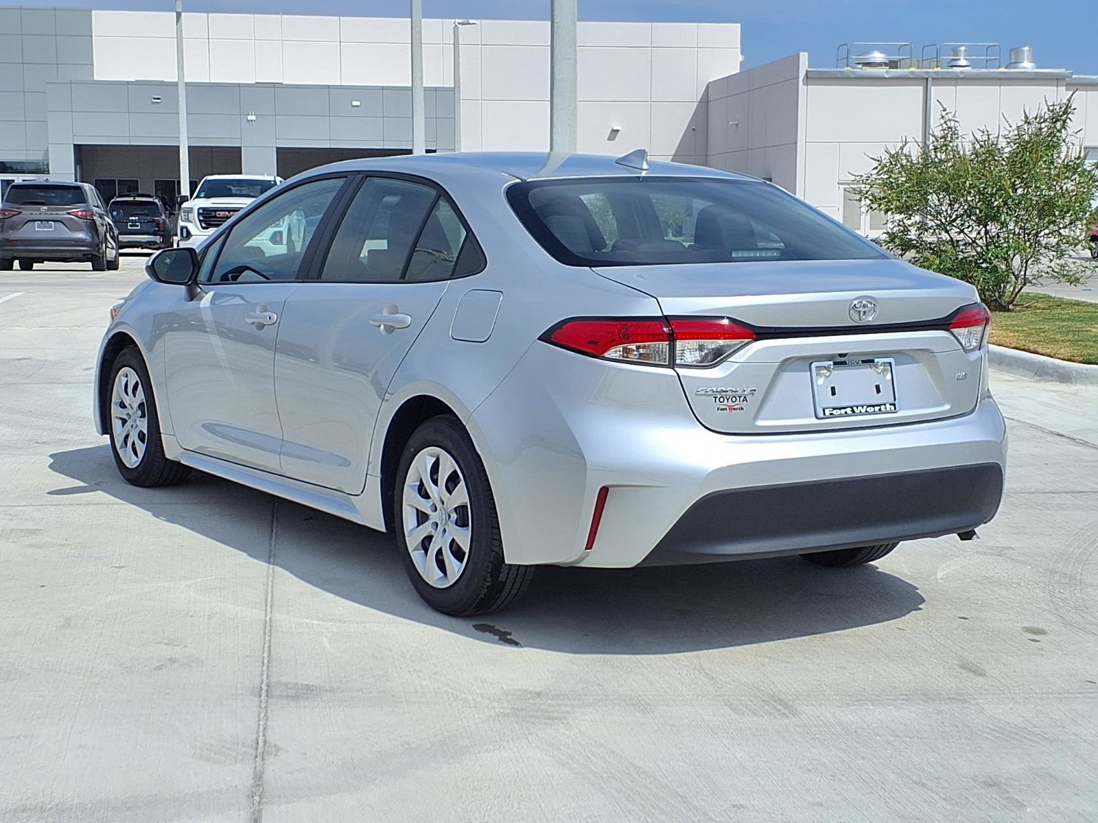 Used 2026 Toyota Corolla LE FWD image 7