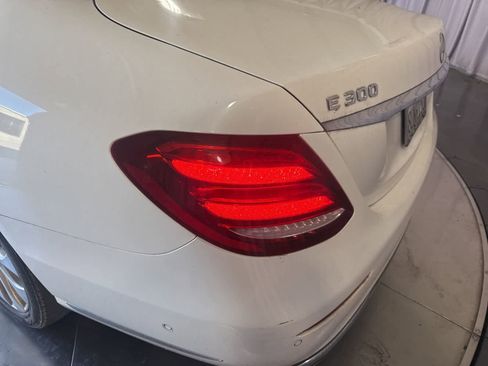 Used 2018 Mercedes-Benz E 300 image 11