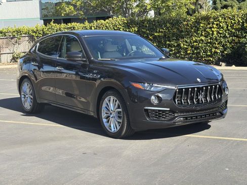 Used 2022 Maserati Levante GT image 8