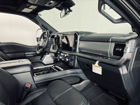 Used 2025 Ford F350 Platinum image 20