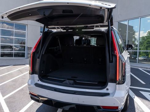Used 2021 Cadillac Escalade ESV Sport Platinum AWD/4WD image 53
