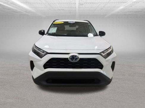 Used 2024 Toyota RAV4 LE AWD/4WD image 2