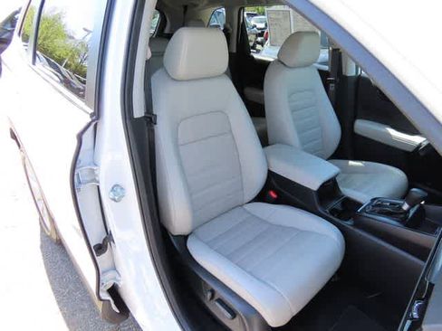 Used 2024 Honda CR-V EX-L image 16