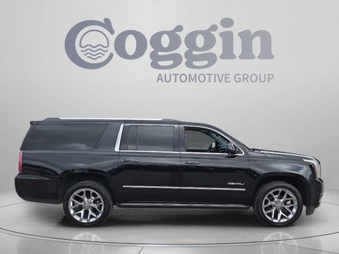 Used 2017 GMC Yukon XL Denali w/ Open Road Package AWD/4WD image 6