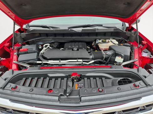 Used 2023 Chevrolet Silverado 1500 LT AWD/4WD image 30