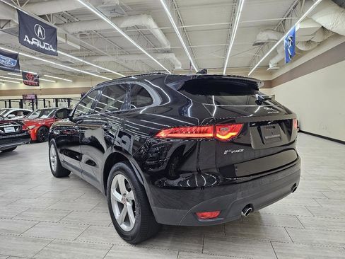 Used 2018 Jaguar F-PACE Premium image 8
