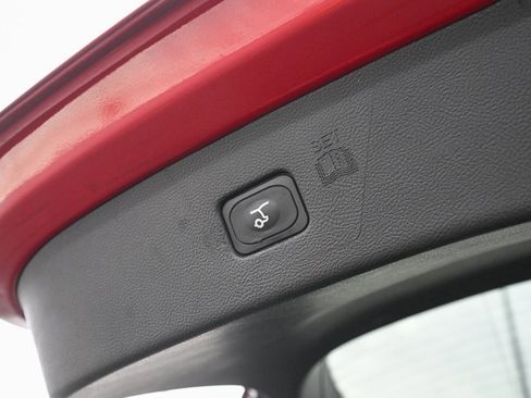 Certified 2024 Ford Edge SEL w/ Convenience Package image 18