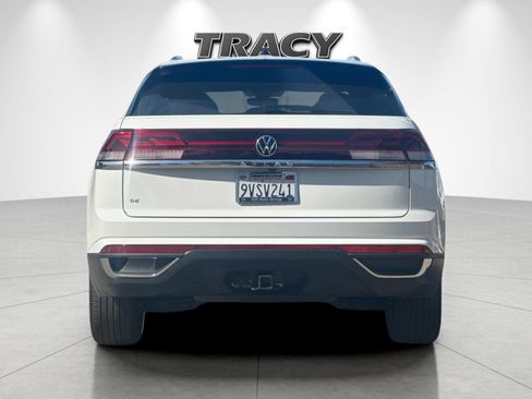 Used 2025 Volkswagen Atlas Cross Sport SE FWD image 5