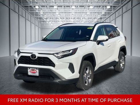 Certified 2025 Toyota RAV4 XLE AWD/4WD image 4
