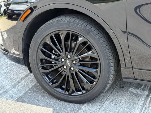 Used 2023 Lincoln Corsair AWD w/ Equipment Group 101A image 9